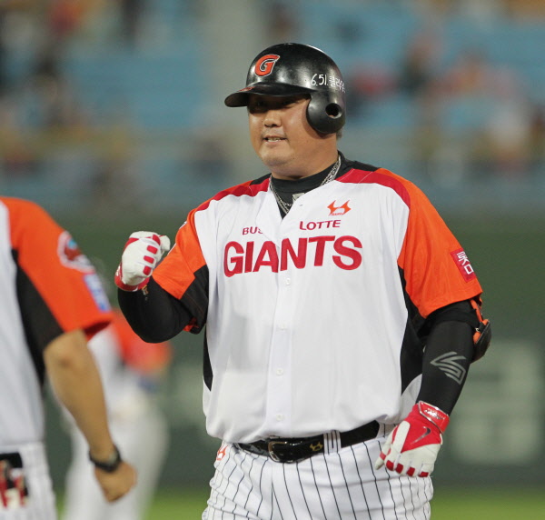 최준석선수의 역전 3타점 적시타